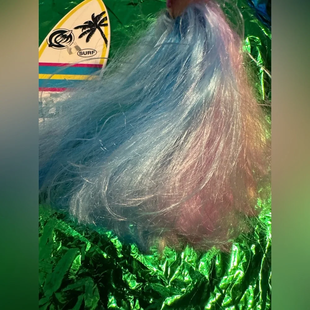 Barbie Dreamtopia doll & Malibu surfboard pink, blue & silver hair